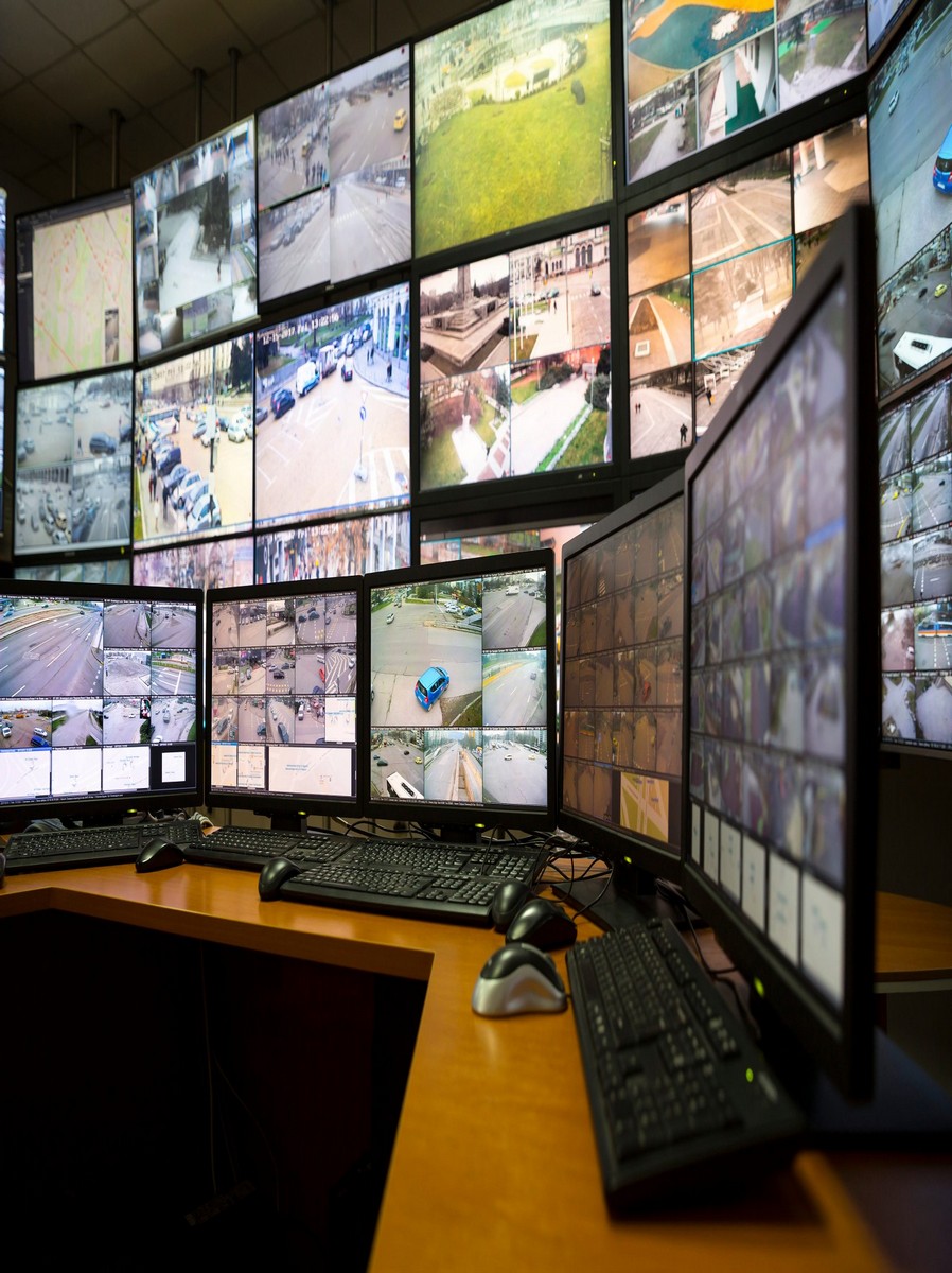 Blog10-Checklist-to-Run-Video-Monitoring-System-scaled